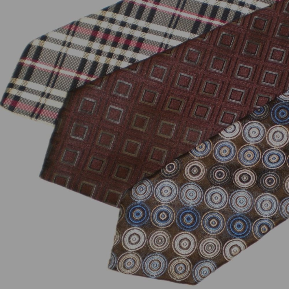3 7-Downie St. high quality silk tie.